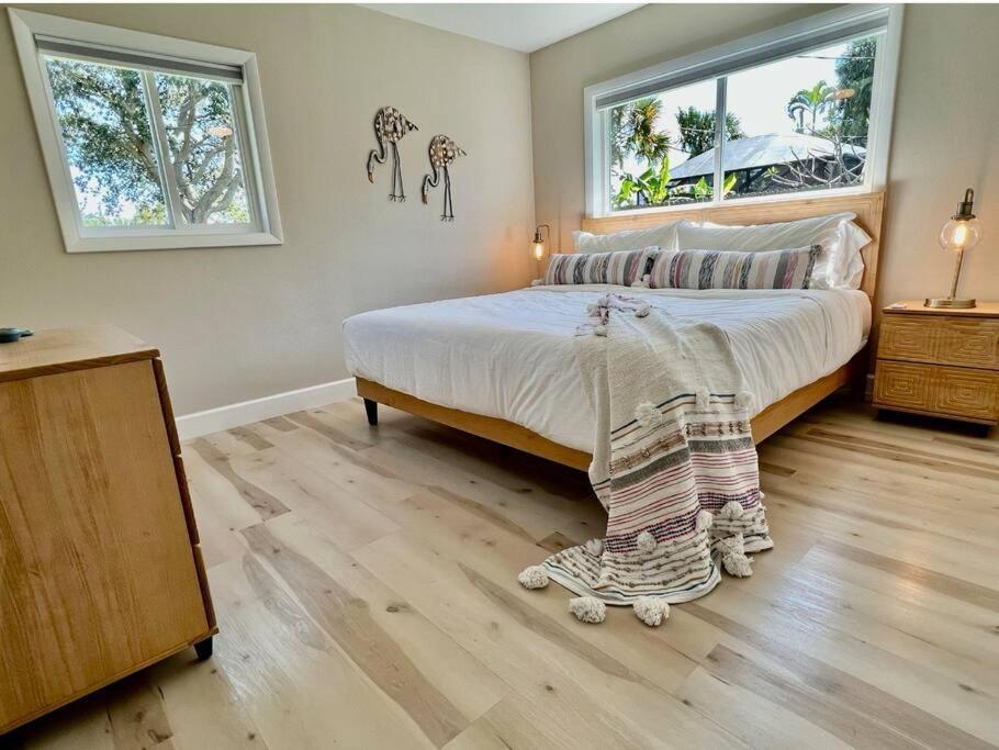 Sea La Vie - Town Charm+newly Renovated Cocoa Beach